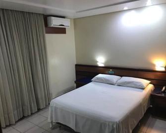 Oft Plaza Oeste Hotel - Goiânia - Bedroom