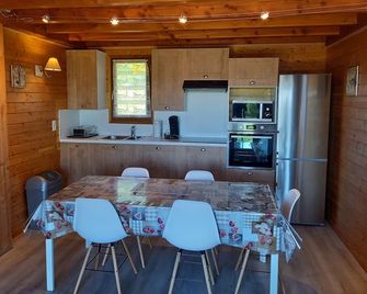 Chalet 6 people near Super-Besse - Saint-Genès-Champespe - Salle à manger