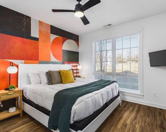 Rooftop Deck Patio and Garage Walk to Restaurants Coffee Brewery - Nashville - Soverom