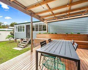 Convenient 3/bedroom Guest House in Adamstown - Adamstown - Patio