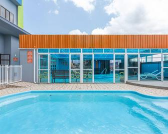 Hotel Conexão - Penha - Piscina