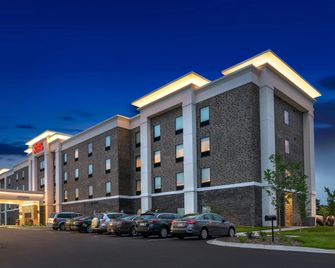 Hampton Inn & Suites St. Paul/Oakdale - Oakdale - Будівля