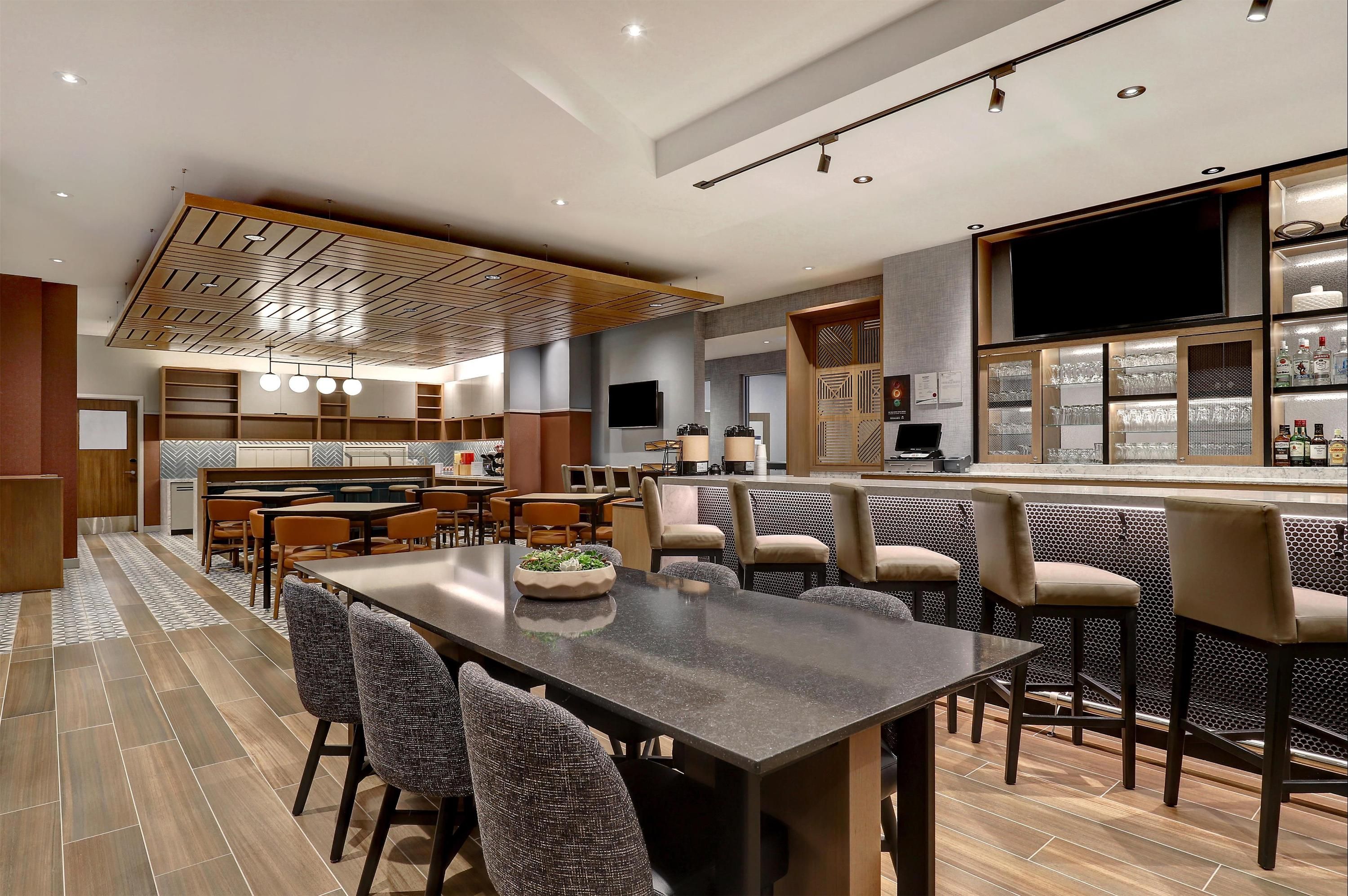 Hyatt Place Prince George - Prince George - Bar