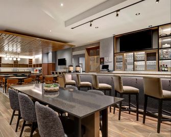 Hyatt Place Prince George - Prince George - Bar