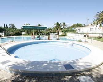 AP Costas - Camping Playa y Fiesta - Miami Platja - Pool