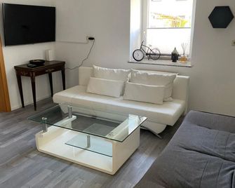 Nice Flat in Gmunden - Gmunden - Huiskamer