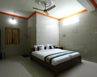 OYO 7747 Ss Residency - Srīperumbūdūr - Bedroom