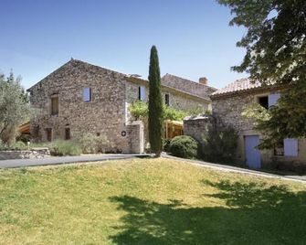 Domaine Les Mejeonnes - Valaurie - Building