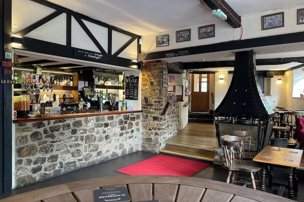 The Old Pound Inn - Langport - Bar