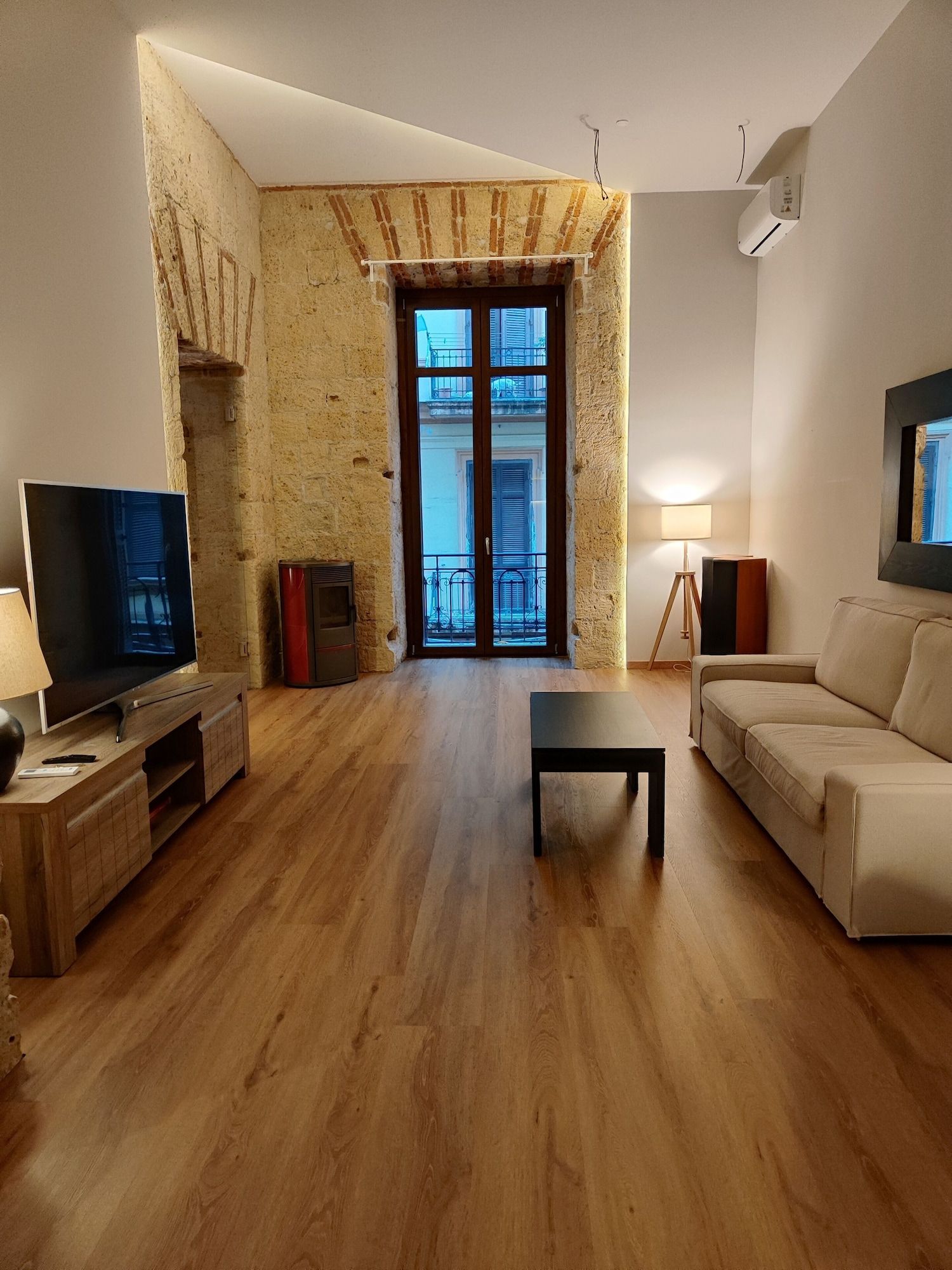 Ideal City Walk - נאפולי - סלון