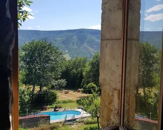 Holiday Home 'L'Atelier' with Shared Pool, Private Garden and Wi-Fi - Saint-Martin-sur-Lavezon - Balcony