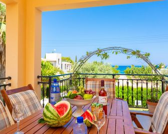 Villa Halima Alexandros Large Private Pool Walk to Beach Sea Views A C Wifi Eco-friendly - 2504 - Polis Chrysochous - Balkón