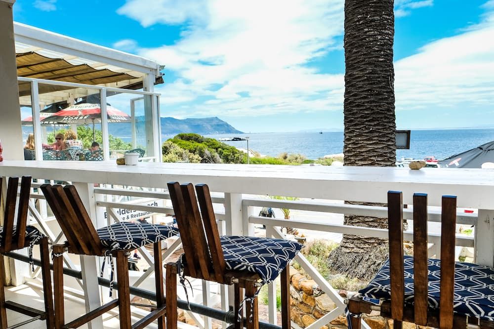 Boulders Beach Hotel, Cafe and Curio shop - Simon's Town - Balkong