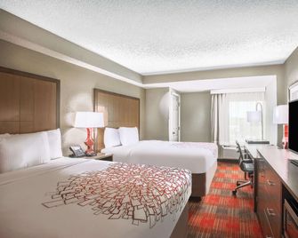 La Quinta Inn & Suites DC Metro Capitol Beltway - Capitol Heights - Schlafzimmer