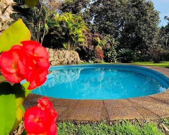 Hotel Taina Rapa Nui - Hanga Roa - Pool