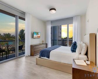 Ocean View - Balcony - Rooftop Pool - Hollywood Beach - Hollywood - Bedroom