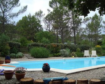 Studio in the heart of the countryside - Lorgues - Pool