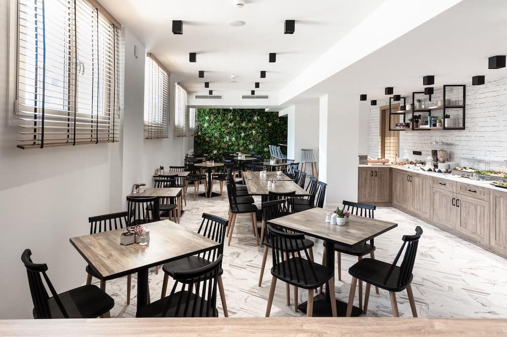 31 دورز هوتل - ألكسندروبولي - مطعم