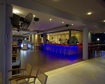 Sun Beach Hotel-Platamonas - Platamon - Bar