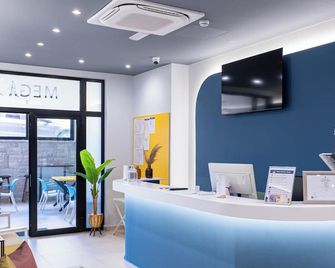 Mega Hostel - Sarandë