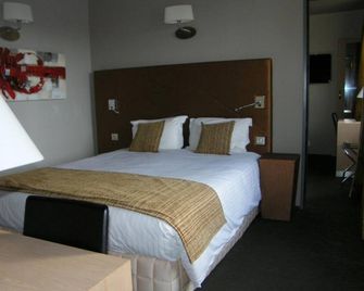 Hotel Saint Pierre - Vire Normandie - Ložnice