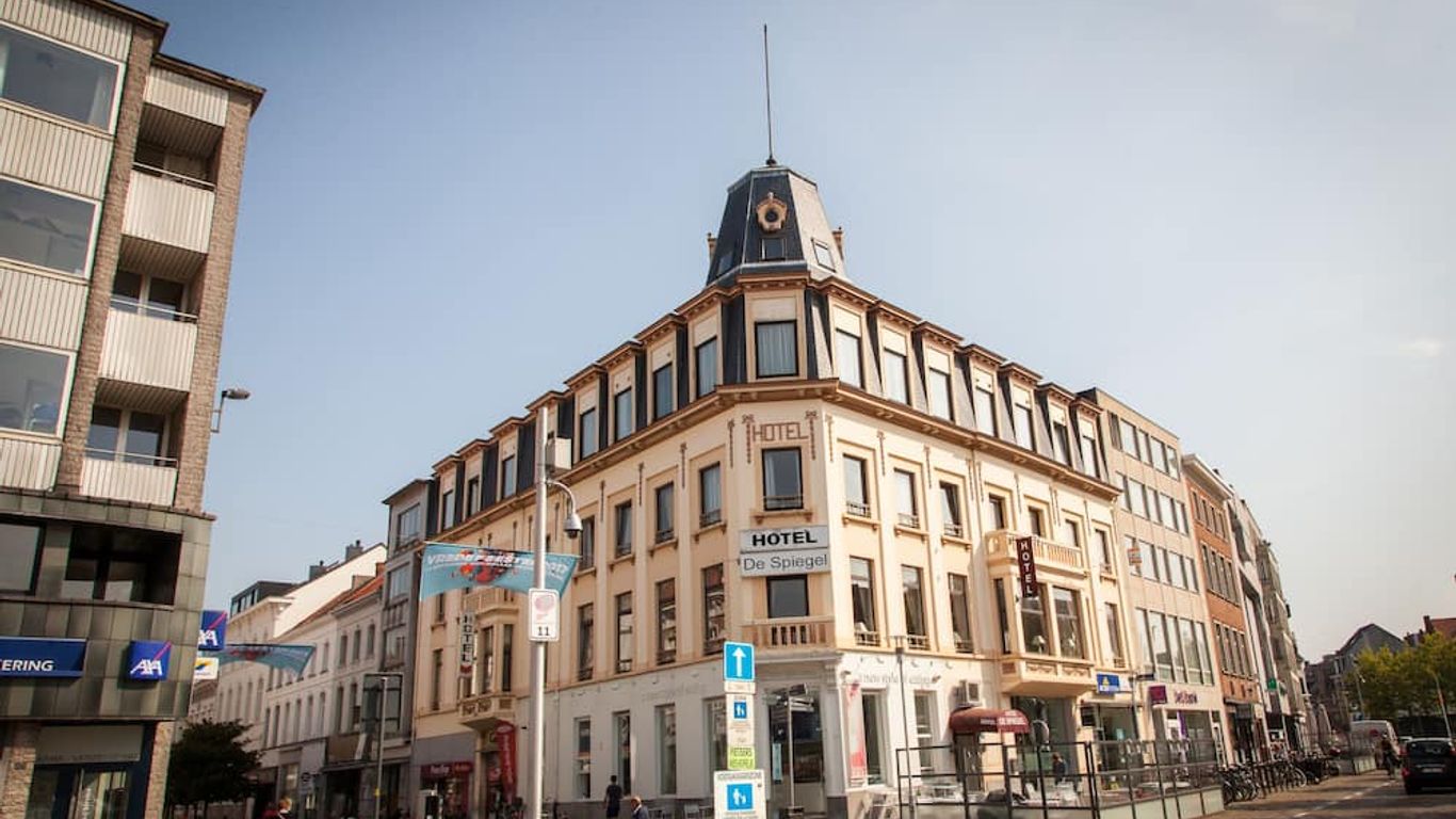 Hotel De Spiegel