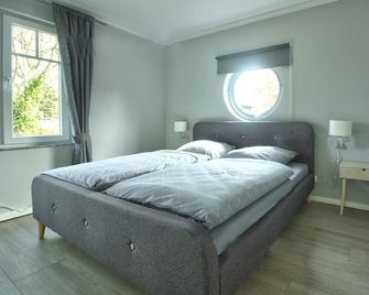 Haus Carolin Dangast - Varel - Schlafzimmer