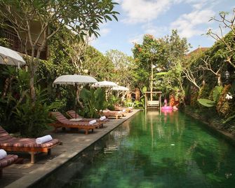 Sapodilla Ubud - Ubud - Piscina