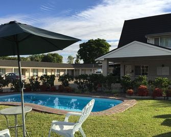 Alexander Motor Inn - Moree - Πισίνα