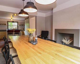 Oak Cottage, Pet Friendly, Character Holiday Cottage In Blundeston - Lowestoft - Їдальня