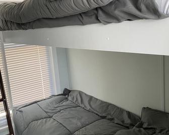 Tiny House at Piney point - Piney Point - Habitación