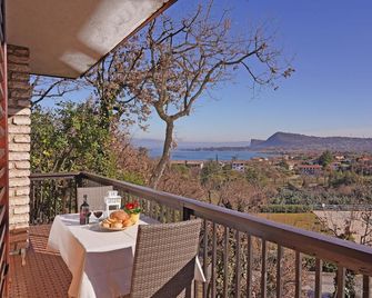 Centro Residenziale Benaco - Crb - Manerba del Garda - Balcony