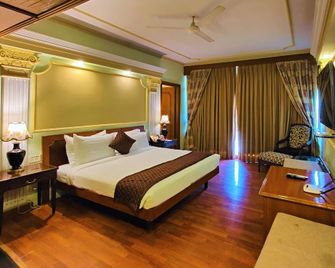 Hotel Tuli International - Nagpur - Bedroom