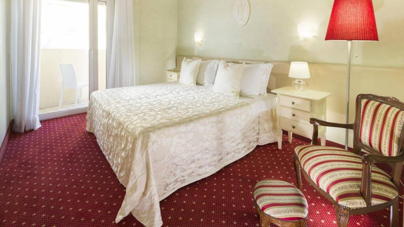 Hotel Apollo