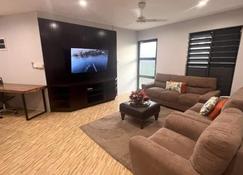 Greystone Apartments - Nadi - Living room