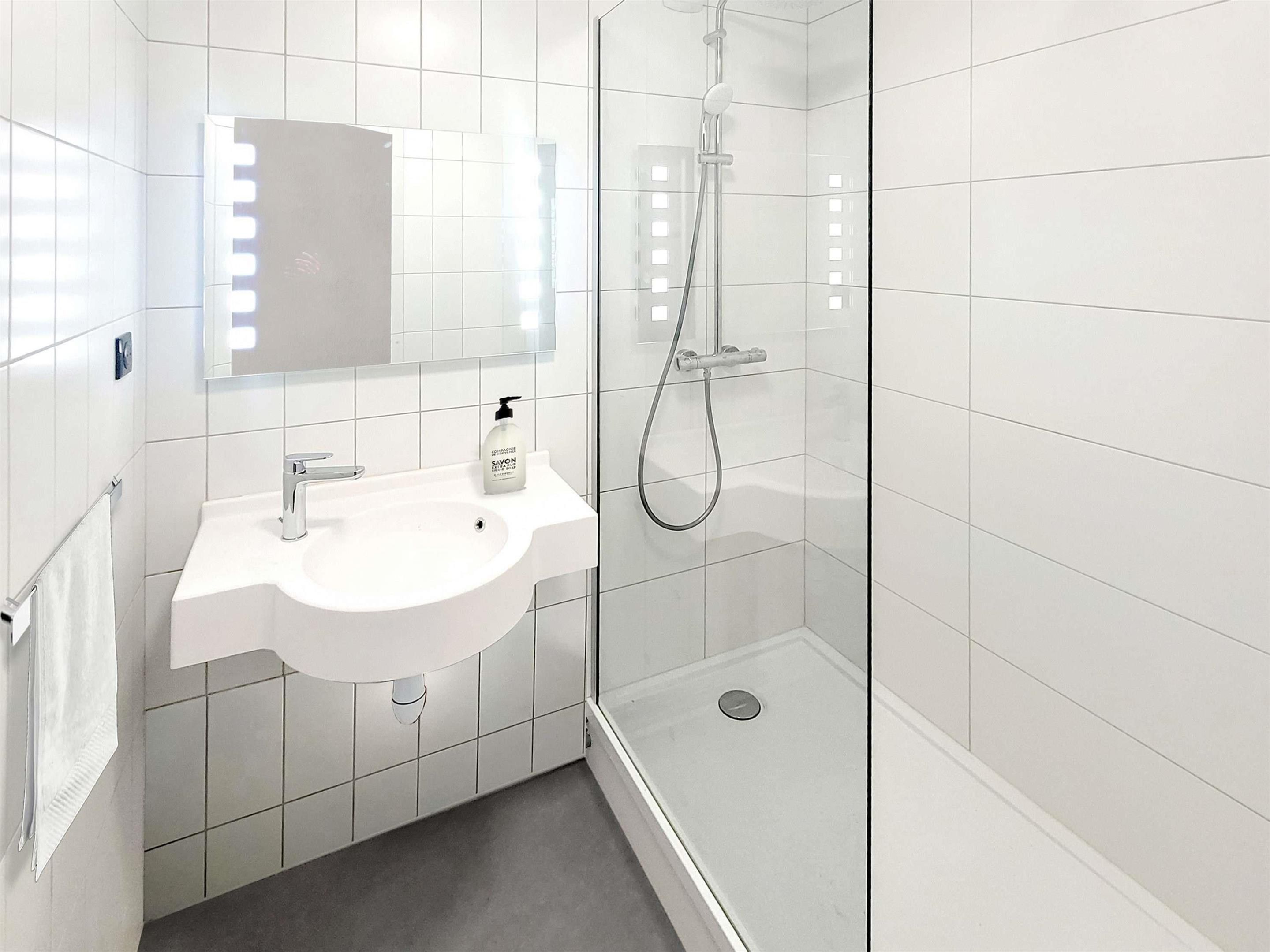 Greet Hotel Montbeliard thumbnail 3
