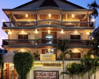 Siem Reap Center Hotel - Siem Reap - Building