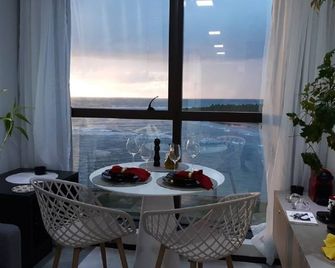 Flatbeachbarra - Love Island - Paiva Beach - Jaboatão dos Guararapes - Sala de jantar