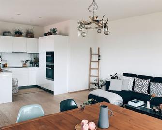 Avliving City Loft Basel - Basel - Ruokailuhuone