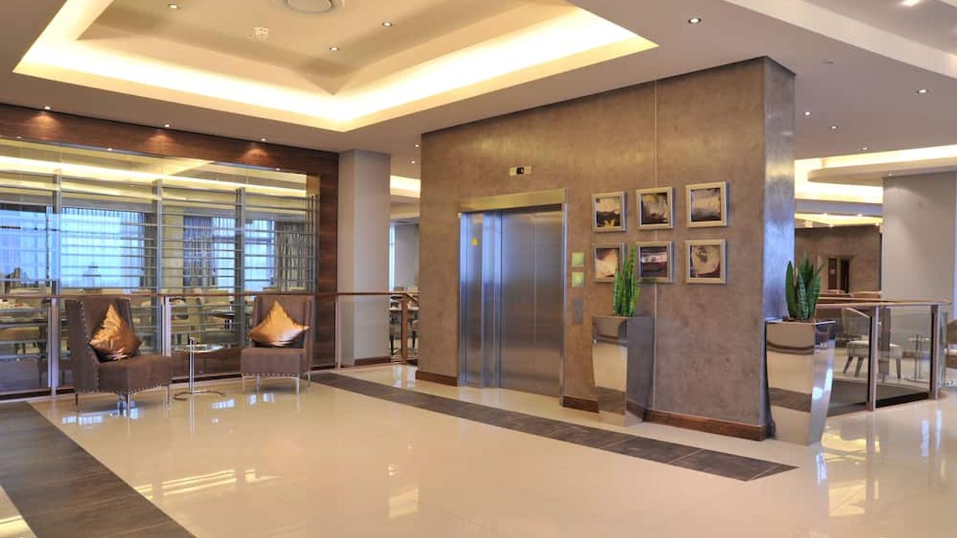 هوليداي إن روزبانك، آن آي آيتش جي هوتل