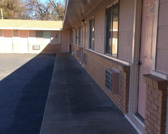 Regency Inn Comanche - Comanche - Chodba