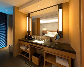 Hotel Tentrem Jakarta - Tangerang City
