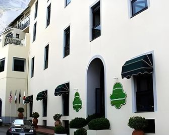 Panorama Palace Hotel - Meta - Gebäude