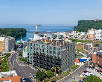 Hotel Fine Jeju - Seogwipo - Buiten zicht