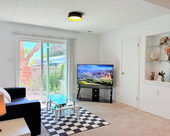 Entire Private Guest Suit - Uc Berkeley, Sf - El Cerrito - Living room