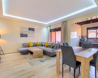 Terrasse, In Gueliz Near Carre Eden, Par - Marrakesch - Wohnzimmer