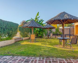 Casa Nostra Hotel - וילה קרלוס פז - פטיו