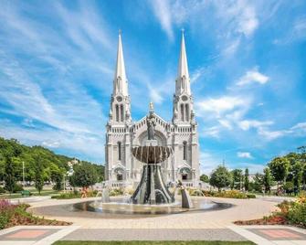 Studio 11 - 2 min du Bord de l'eau Foyer & Barbecue - Sainte-Anne-de-Beaupré