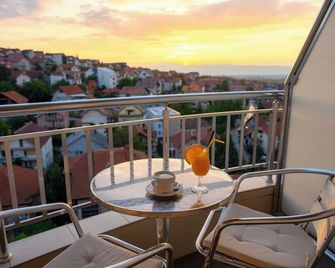 Hotel Tami Residence - Niš - Balcone