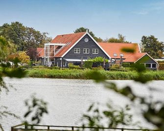 Holiday Home in Zeeland with Garden - Heinkenszand - Building